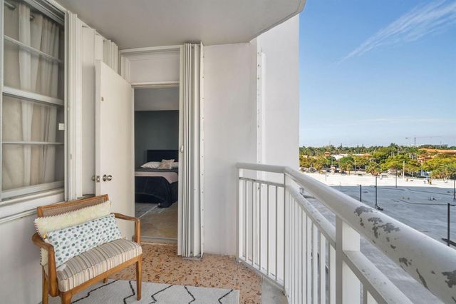 18021 Biscayne Boulevard 504, Aventura, FL 33160