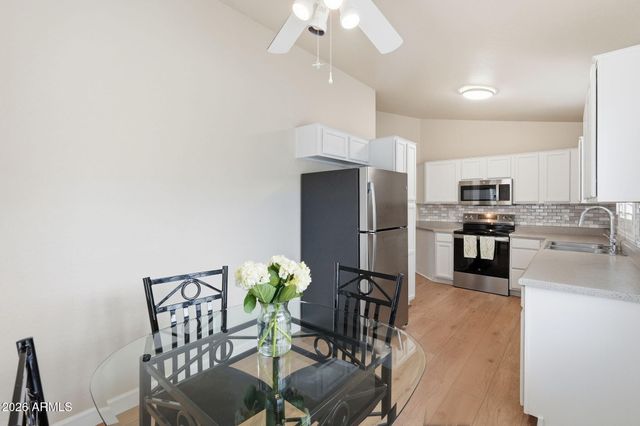 3302 E TIERRA BUENA Lane, Phoenix, AZ 85032