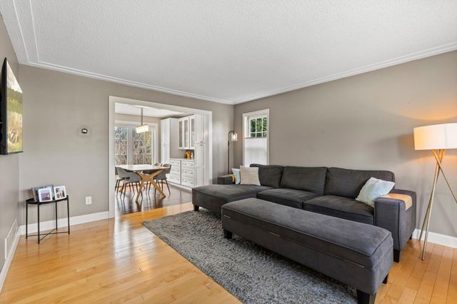 508 Severn Way, Eagan, MN 55123