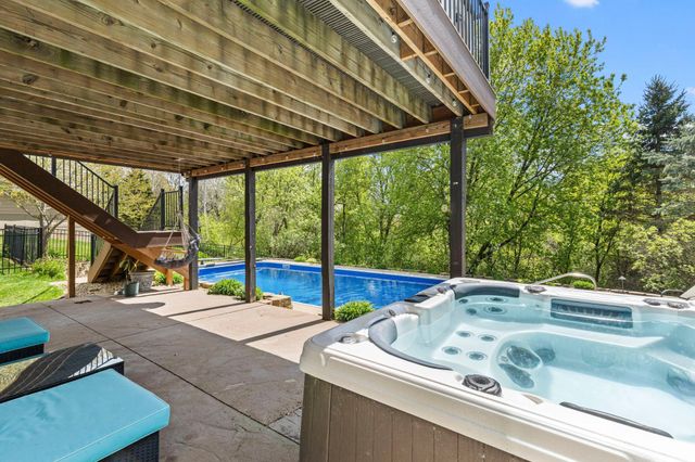 508 Severn Way, Eagan, MN 55123