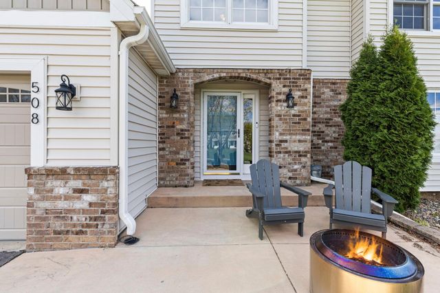 508 Severn Way, Eagan, MN 55123