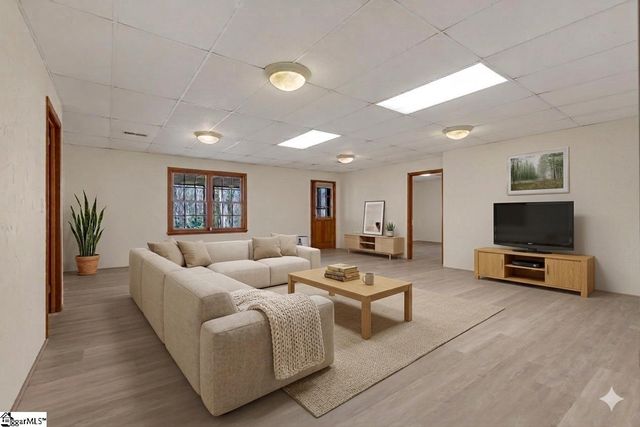 223 Covington Road, Greenville, SC 29617