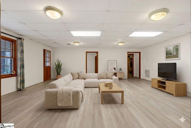 223 Covington Road, Greenville, SC 29617