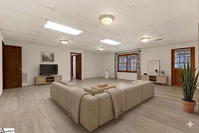 223 Covington Road, Greenville, SC 29617