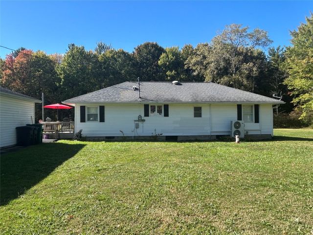 1238 HICKORY Street, Linesville, PA 16424