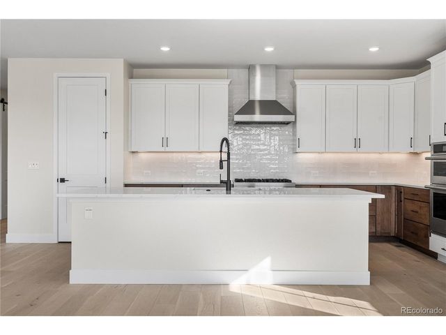 6543 Bridlespur St, Castle Pines, CO 80108