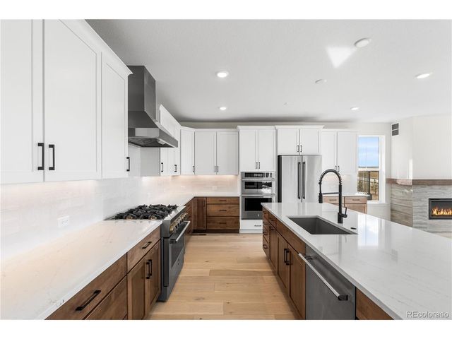 6543 Bridlespur St, Castle Pines, CO 80108