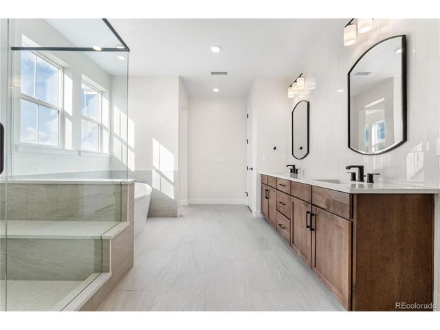 6543 Bridlespur St, Castle Pines, CO 80108