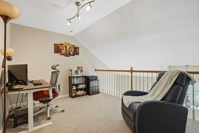 13 Knowlton Cir 13, Upton, MA 01568
