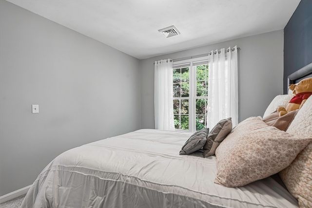 13 Knowlton Cir 13, Upton, MA 01568