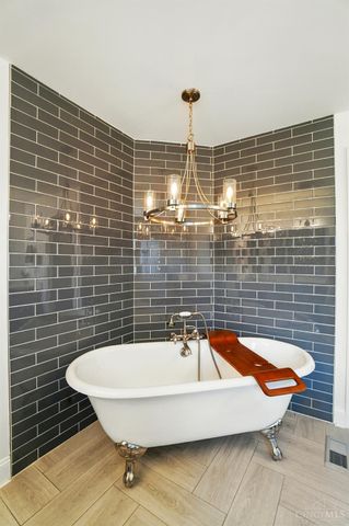 6525 Rosewood Lane, Mason, OH 45040