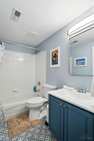 6525 Rosewood Lane, Mason, OH 45040