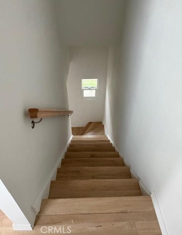 Image 6 of property listing at 4457 Mettler Street, Los Angeles, CA 90011