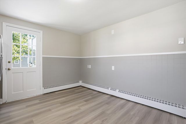 6 Pleasant St, Chelmsford, MA 01824