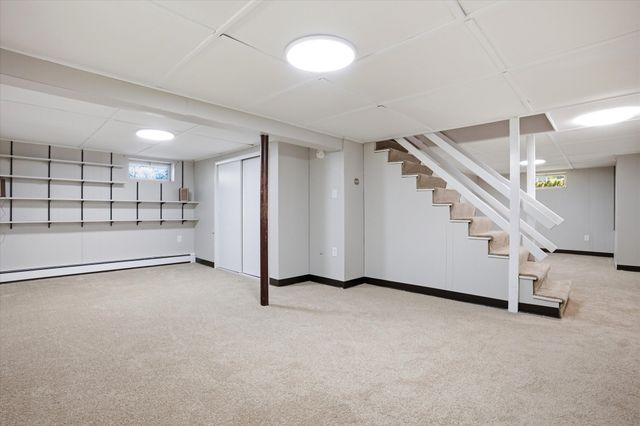 6 Pleasant St, Chelmsford, MA 01824