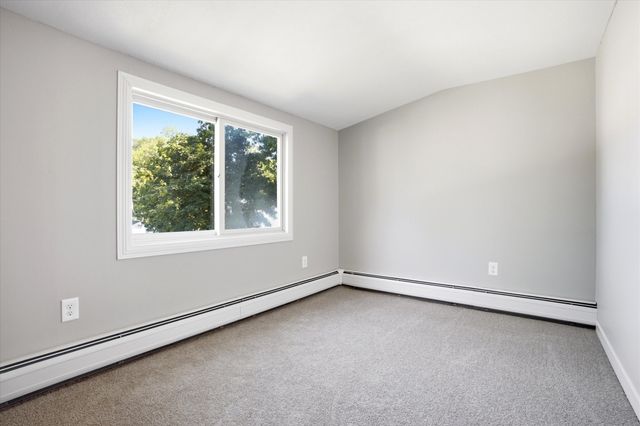 6 Pleasant St, Chelmsford, MA 01824