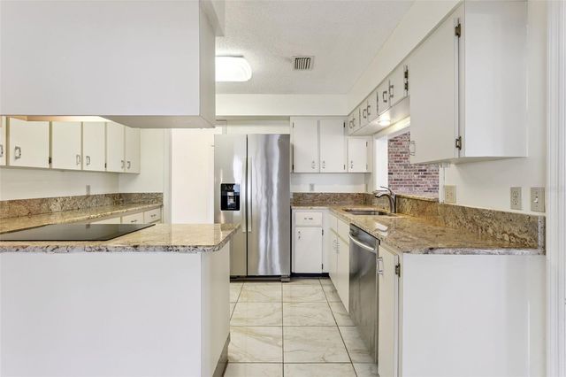 9729 WEDGEWOOD LANE, Leesburg, FL 34788