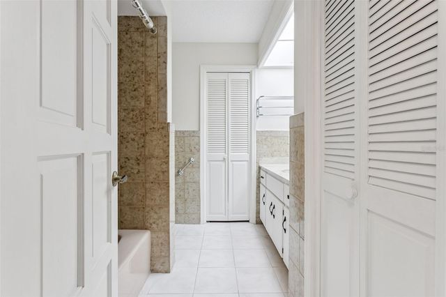 9729 WEDGEWOOD LANE, Leesburg, FL 34788