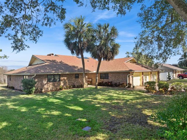 9729 WEDGEWOOD LANE, Leesburg, FL 34788