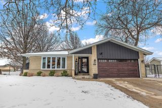 8803 Juniper Court, Tinley Park, IL 60487