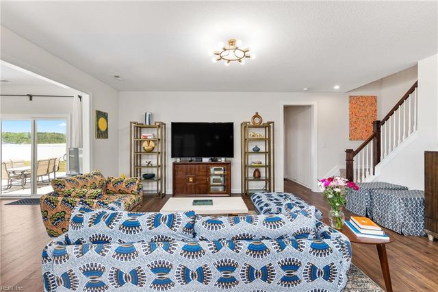 103 Ashbee CT, Moyock, NC 27958