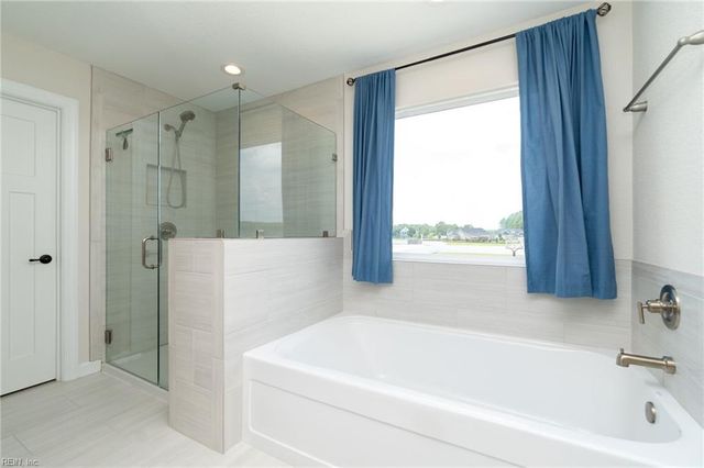 103 Ashbee CT, Moyock, NC 27958