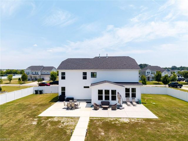 103 Ashbee CT, Moyock, NC 27958