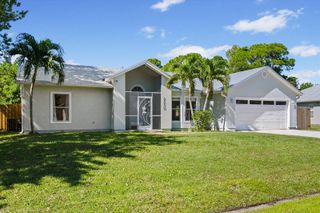 2230 SE Dill Lane, Port St. Lucie, FL 34952