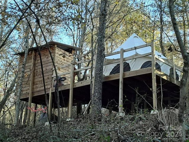 2200 Walnut Creek Road, Marshall, NC 28753