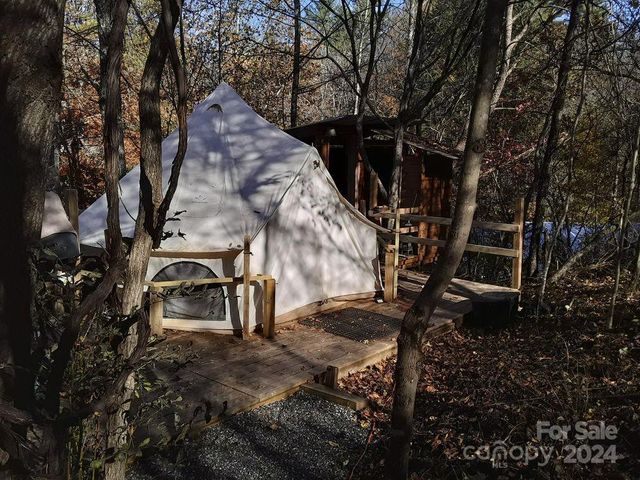 2200 Walnut Creek Road, Marshall, NC 28753