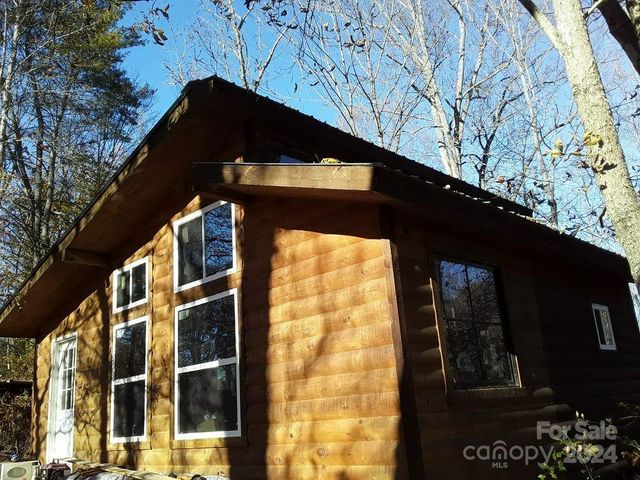 2200 Walnut Creek Road, Marshall, NC 28753