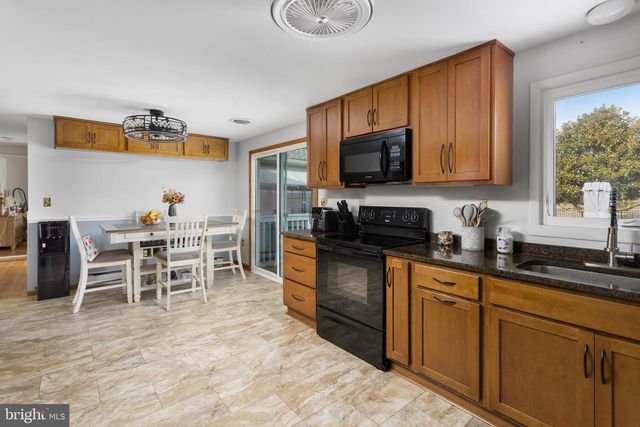 14 SHENANDOAH LN, Southampton, NJ 08088
