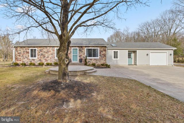 14 SHENANDOAH LN, Southampton, NJ 08088