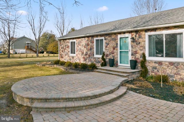 14 SHENANDOAH LN, Southampton, NJ 08088