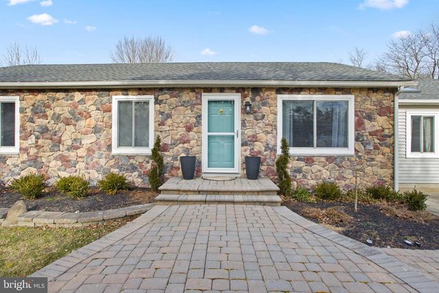 14 SHENANDOAH LN, Southampton, NJ 08088