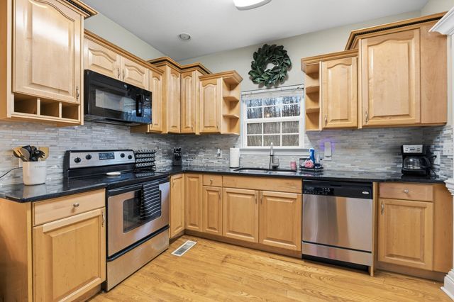 396 Olivia Lane, Soddy Daisy, TN 37379