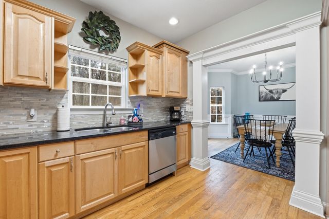 396 Olivia Lane, Soddy Daisy, TN 37379