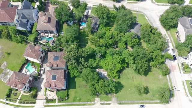 5514 Mcculloch Circle, Houston, TX 77056