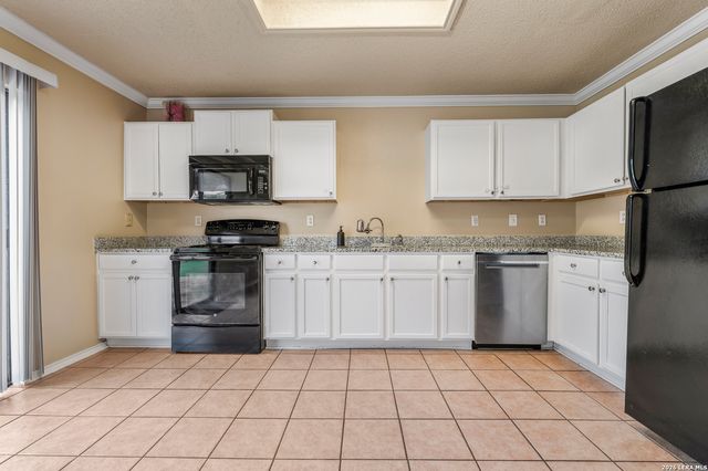 6007 LIMESTONE MILL DR, San Antonio, TX 78244