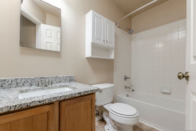 6007 LIMESTONE MILL DR, San Antonio, TX 78244