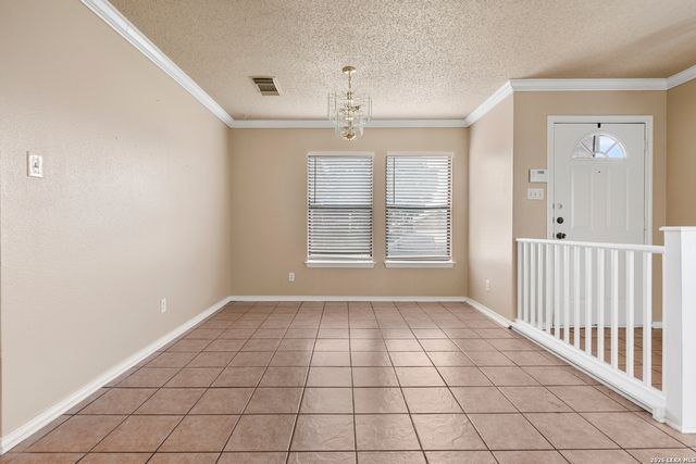 6007 LIMESTONE MILL DR, San Antonio, TX 78244