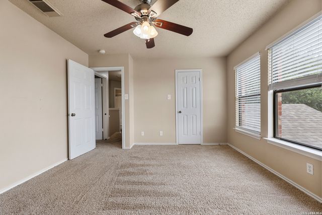 6007 LIMESTONE MILL DR, San Antonio, TX 78244