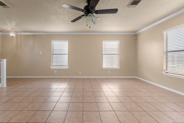 6007 LIMESTONE MILL DR, San Antonio, TX 78244