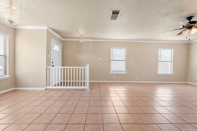 6007 LIMESTONE MILL DR, San Antonio, TX 78244