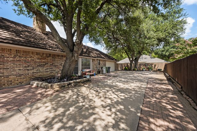 4609 Brentgate Drive, Arlington, TX 76017