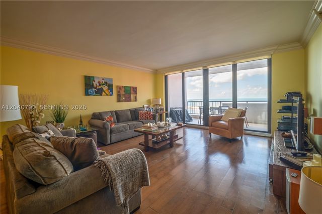 1581 Brickell Ave PH104, Miami, FL 33129