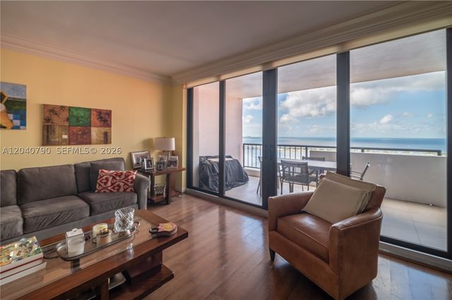 1581 Brickell Ave PH104, Miami, FL 33129