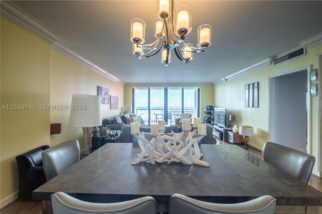 1581 Brickell Ave PH104, Miami, FL 33129