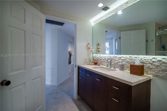 1581 Brickell Ave PH104, Miami, FL 33129