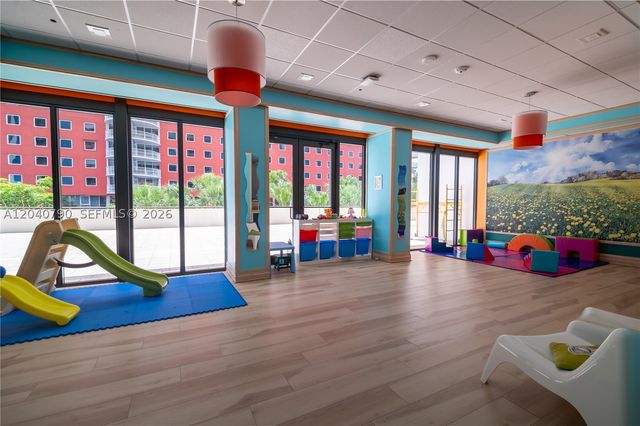 1581 Brickell Ave PH104, Miami, FL 33129